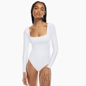 Aritzia Babaton Contour Longsleeve Bodysuit